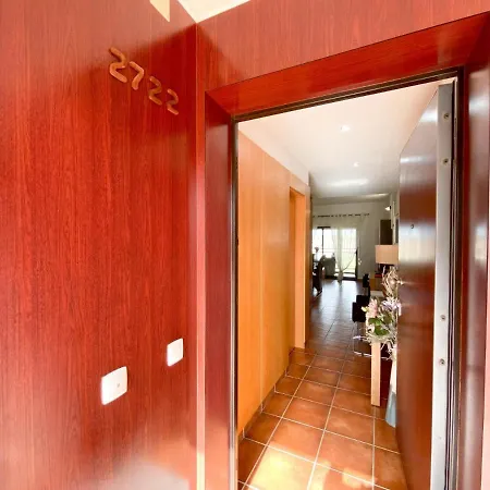 Apartment Casa Lucrecia - Apartamento Com Piscina E Campo De Tenis Lagos